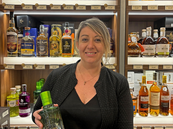 Caviste comptoir des vignes Rochechouart