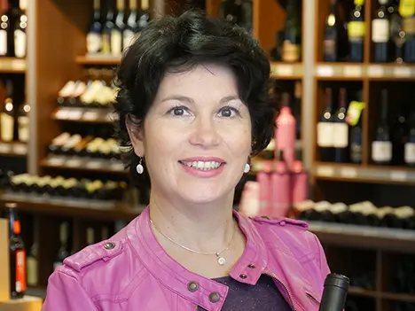 Caviste comptoir des vignes Salins-les-Bains